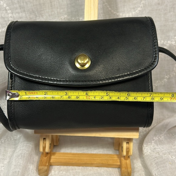Coach Vintage elegant leather bag purse with pull lock closure made in USA - Picture 4 of 16